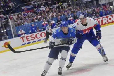 Сборная Казахстана с «треском» проиграла Словакии на ЧМ по хоккею 
