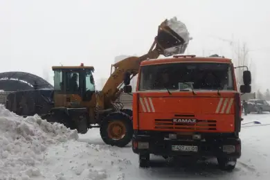 В акимате рассказали, в каком порядке расчищаются улицы в Нур-Султане от снега 