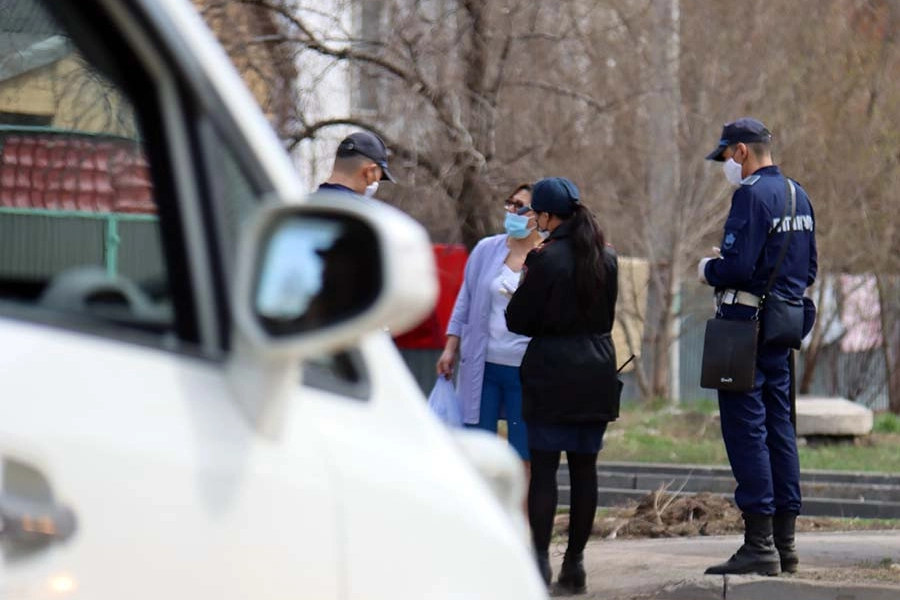 В Нур-Султане полиция переходит на службу в усиленном варианте  