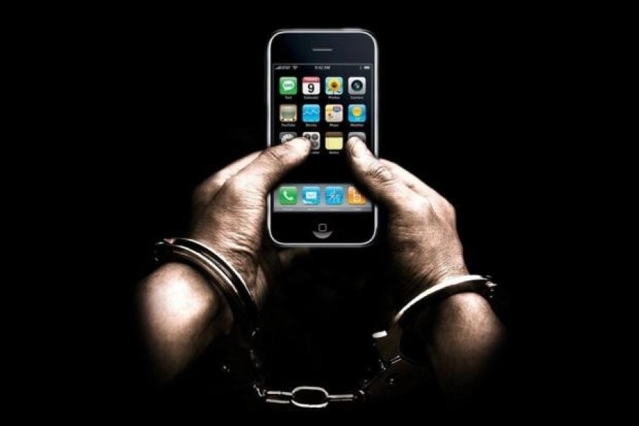 Житель Астаны дал позвонить iPhone незнакомцу и лишился смартфона 